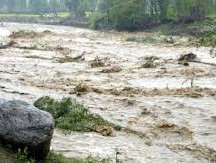 बाढी पहिरोमा परी आजसम्म १७५ जनाको&nbsp;मृत्यु