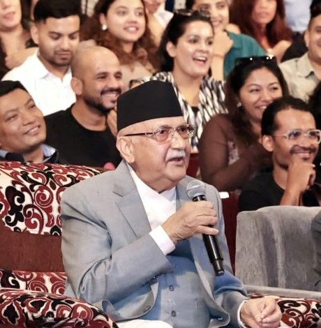 सरकारसँग आस गर्नुस्, भर पनि पर्नुस् : प्रधानमन्त्री ओली